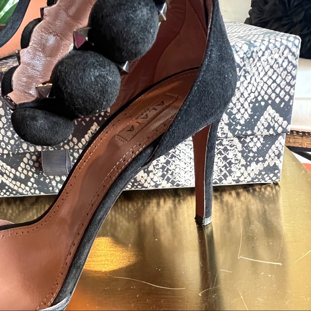 ALAIA Black Bombe Suede Ankle Strap Stilettos - Picture 12 of 17
